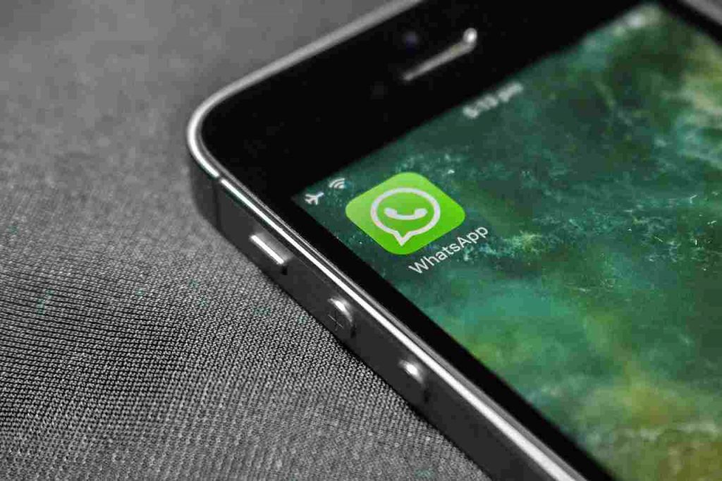 Spiare Whatsapp con uno strumento pratico