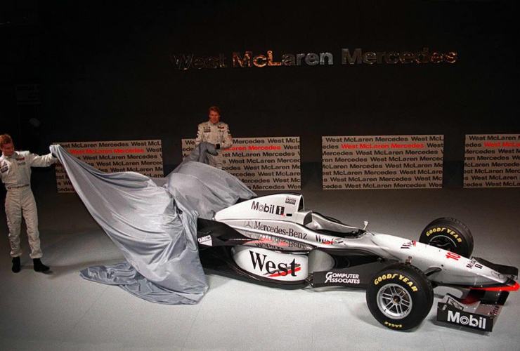 Nel 1998 e nel 1999 il driver Mika Hakkinen festeggiò con la McLaren Mercedes