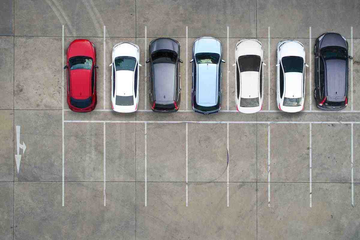 Parcheggio auto condominio: regole