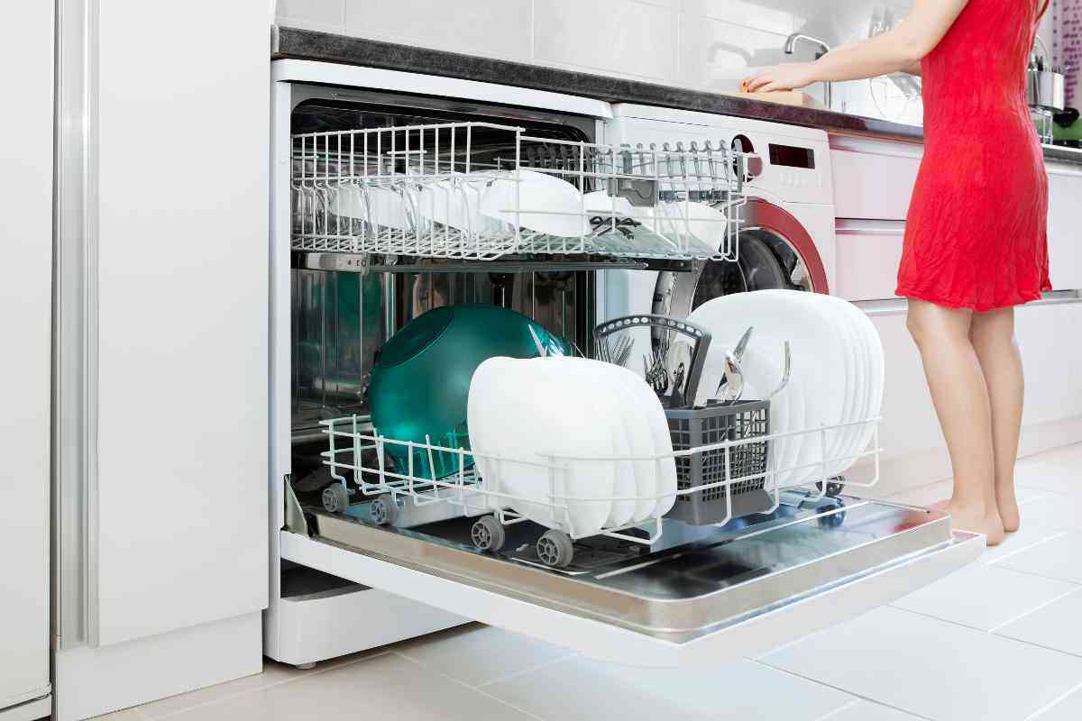 Risparmiare lavastoviglie: cosa fare