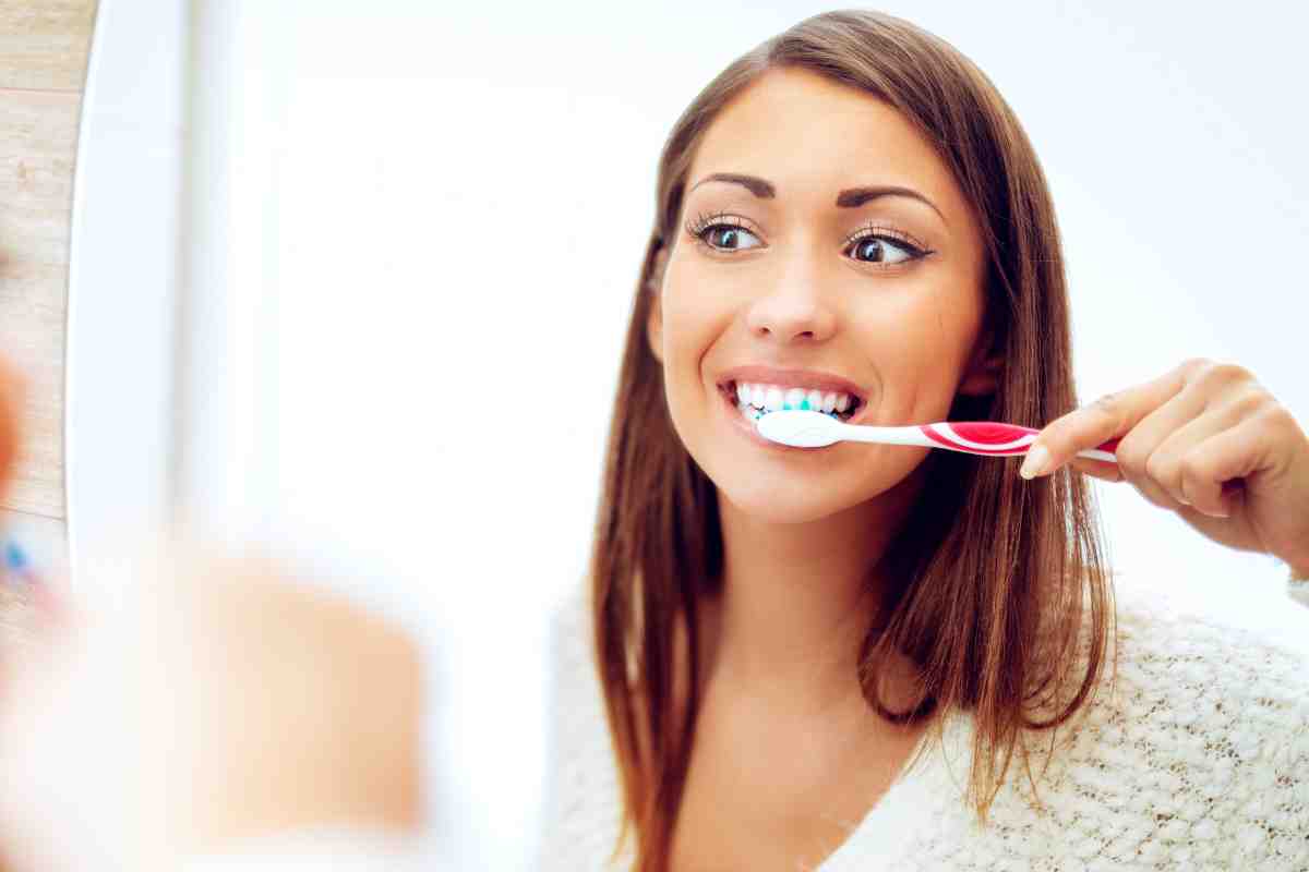 Lavare denti: quanto tempo