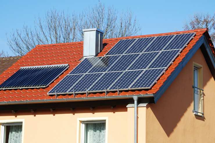 Risparmiare pannelli solari: guadagnare fotovoltaico