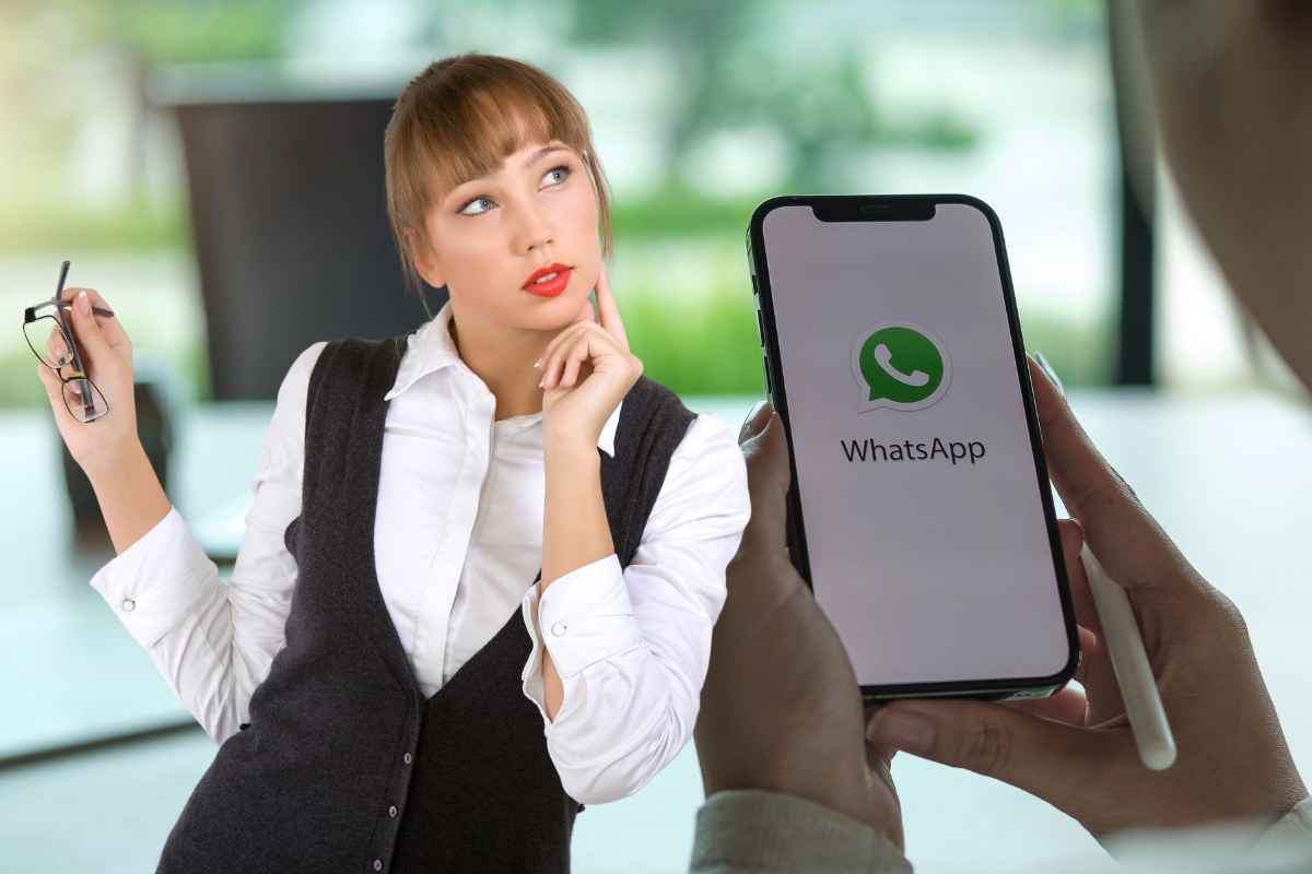 whatsapp opzione cambia identità