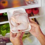 pollo scongelato frigorifero