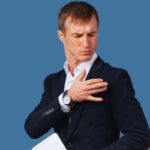 Pelucchi capelli vestiti addio